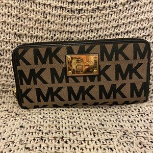 Michael Kors full sized wallet
